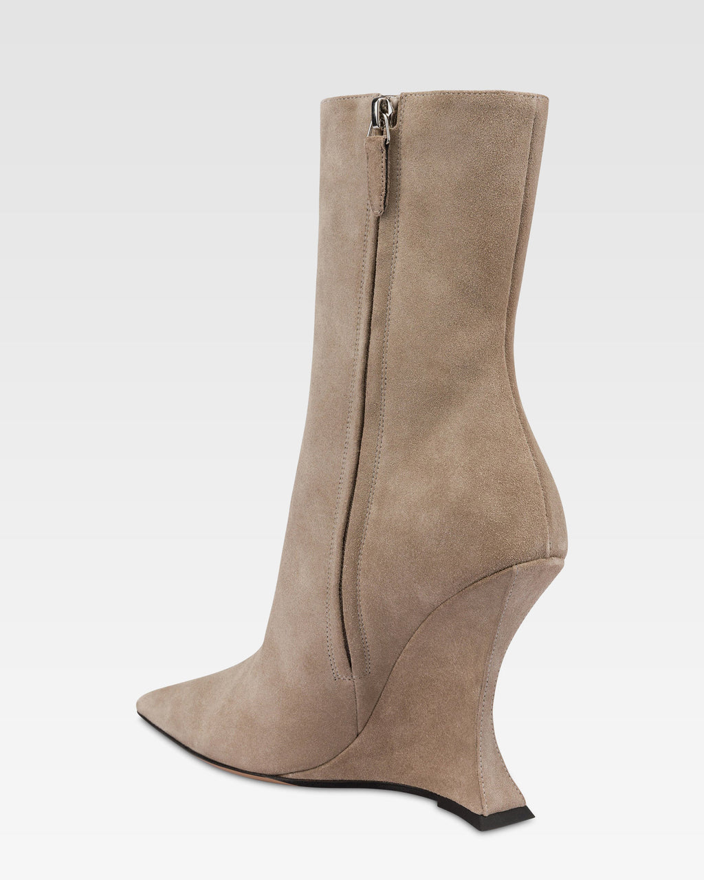 Botas de piel de ante en tono piedra