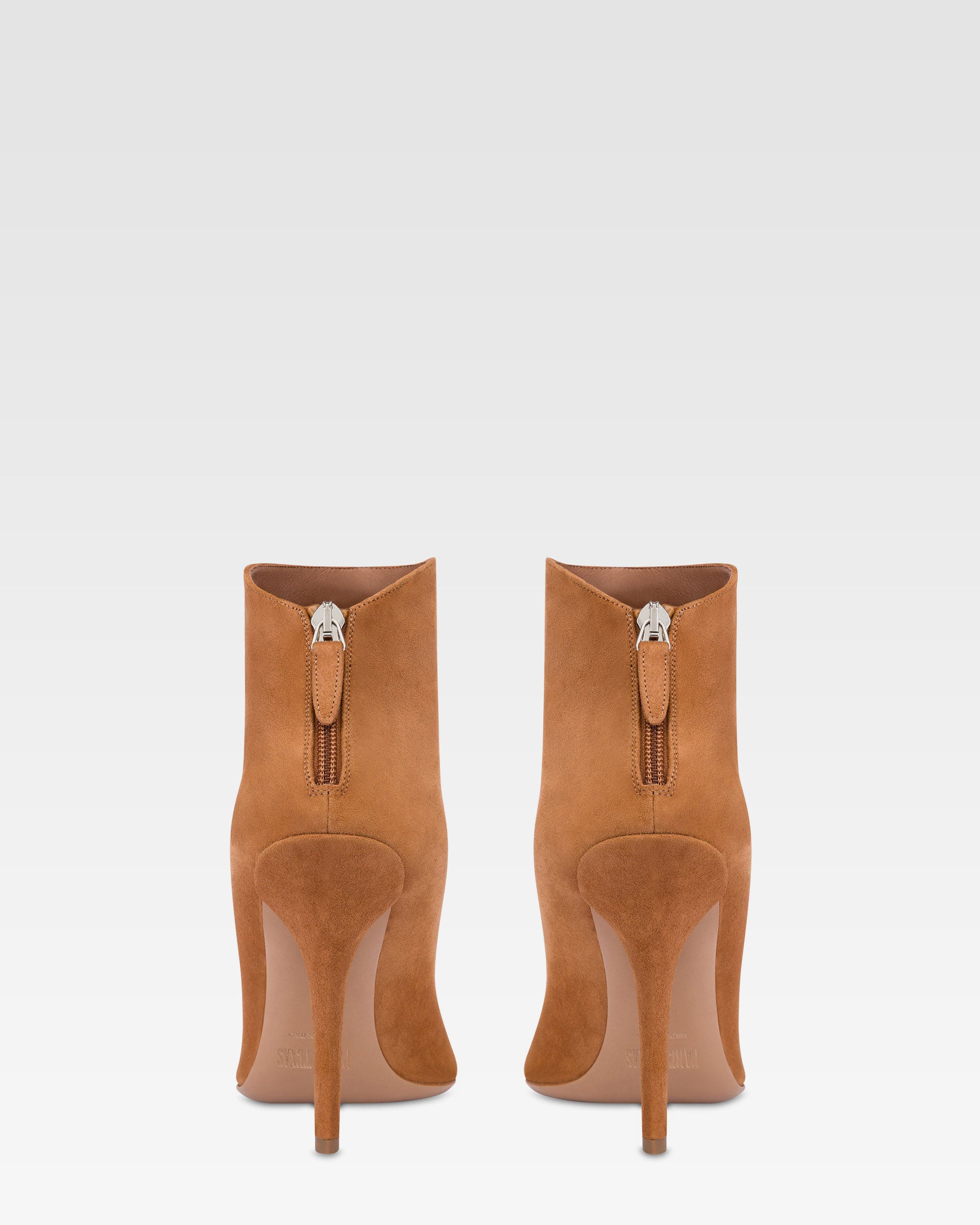 Bottines en cuir suede cognac