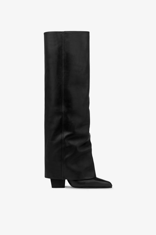 Fold-over boots in black leather