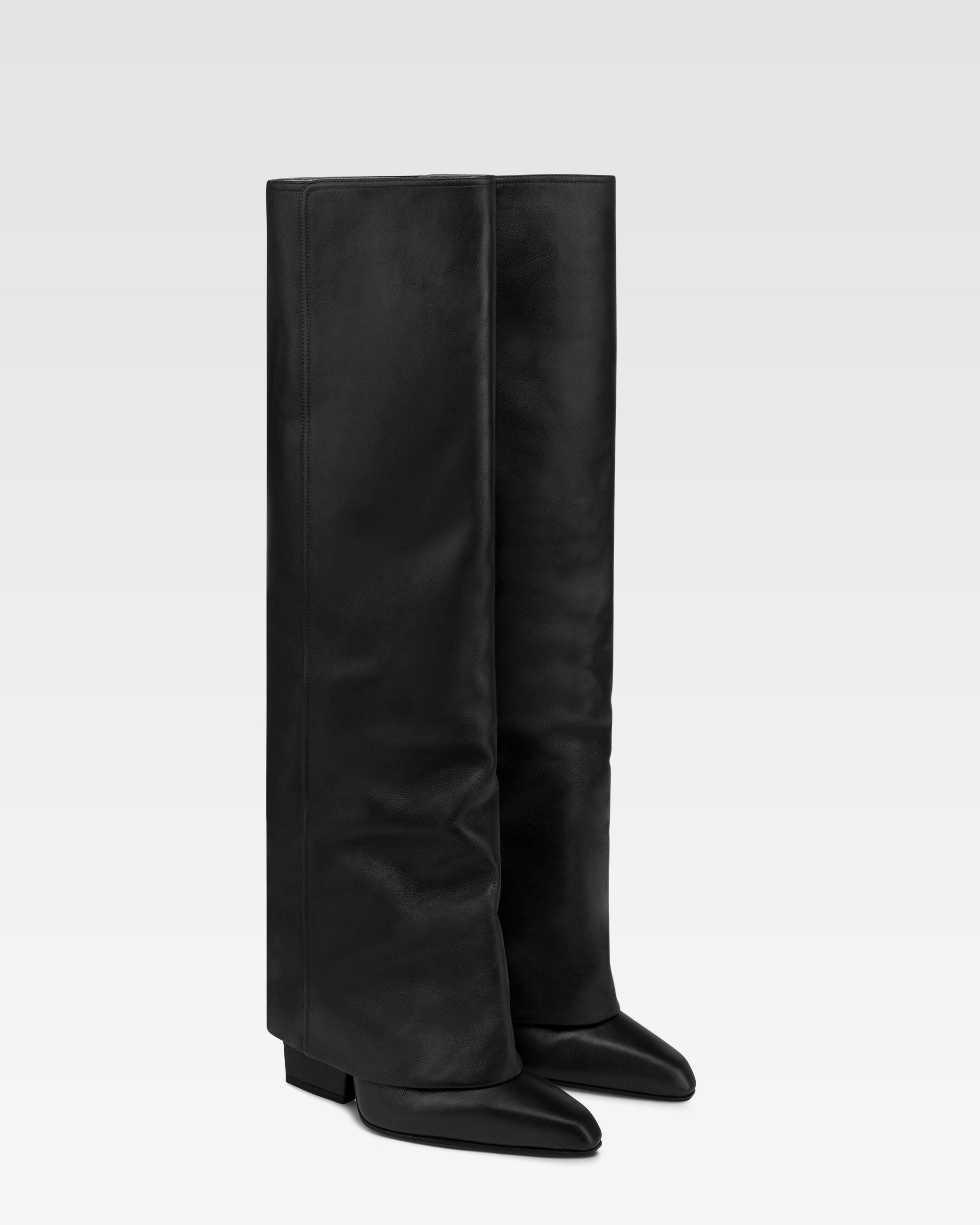 Bottes a rabat en cuir noir