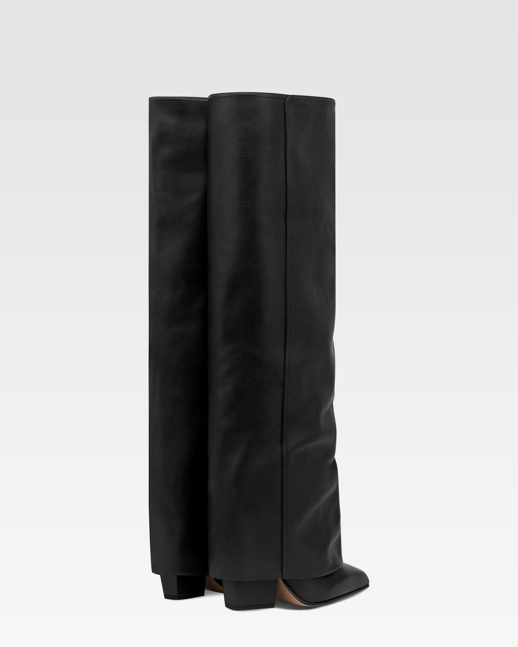 Botas mosqueteras de piel negra