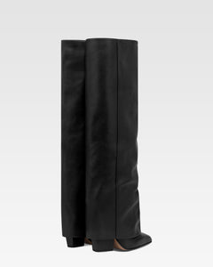Botas mosqueteras de piel negra