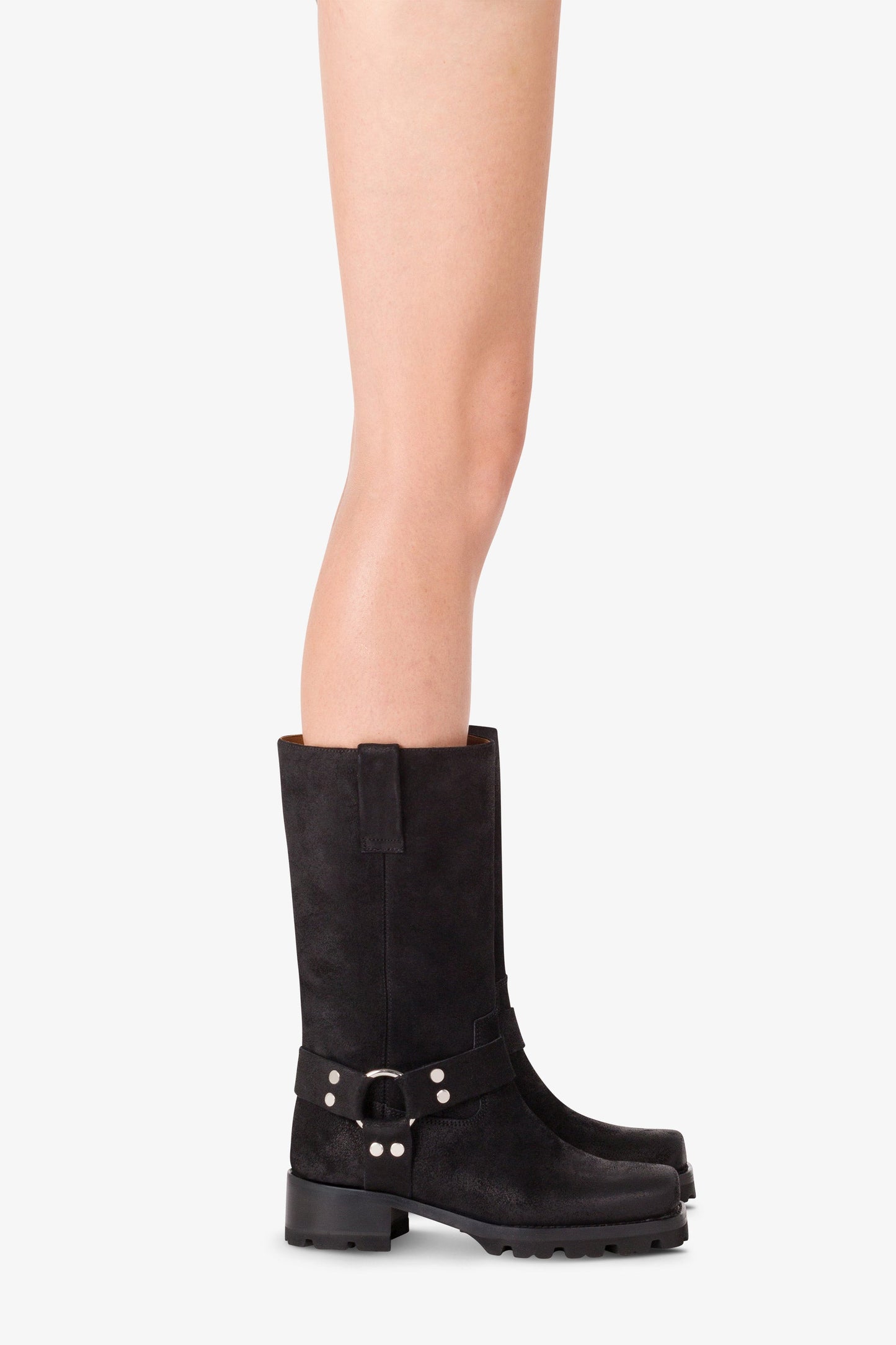 Boots in black suede leather