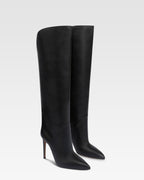 Stiefel aus schwarzem Leder