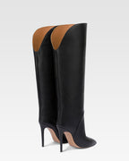 Stiefel aus schwarzem Leder