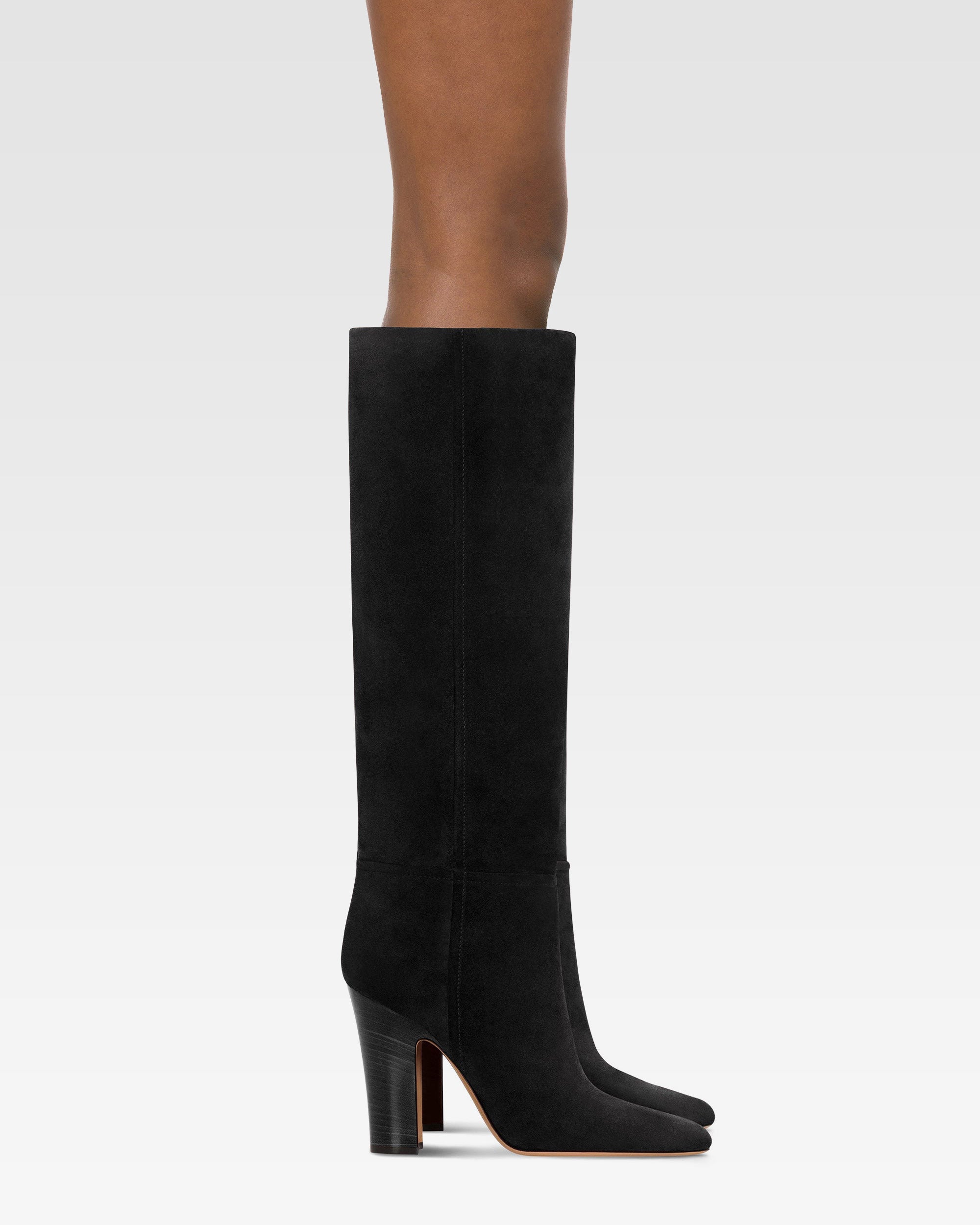 Botas de ante de becerro negro