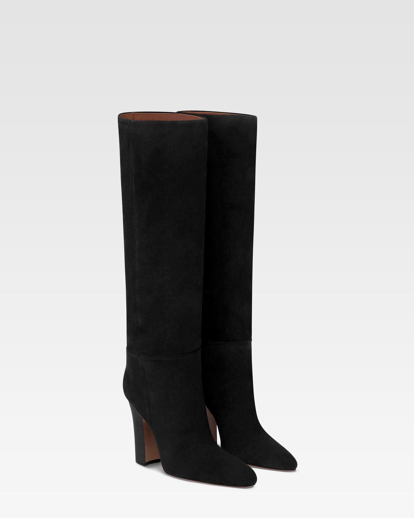 Stiefel aus schwarzem Kalbsveloursleder