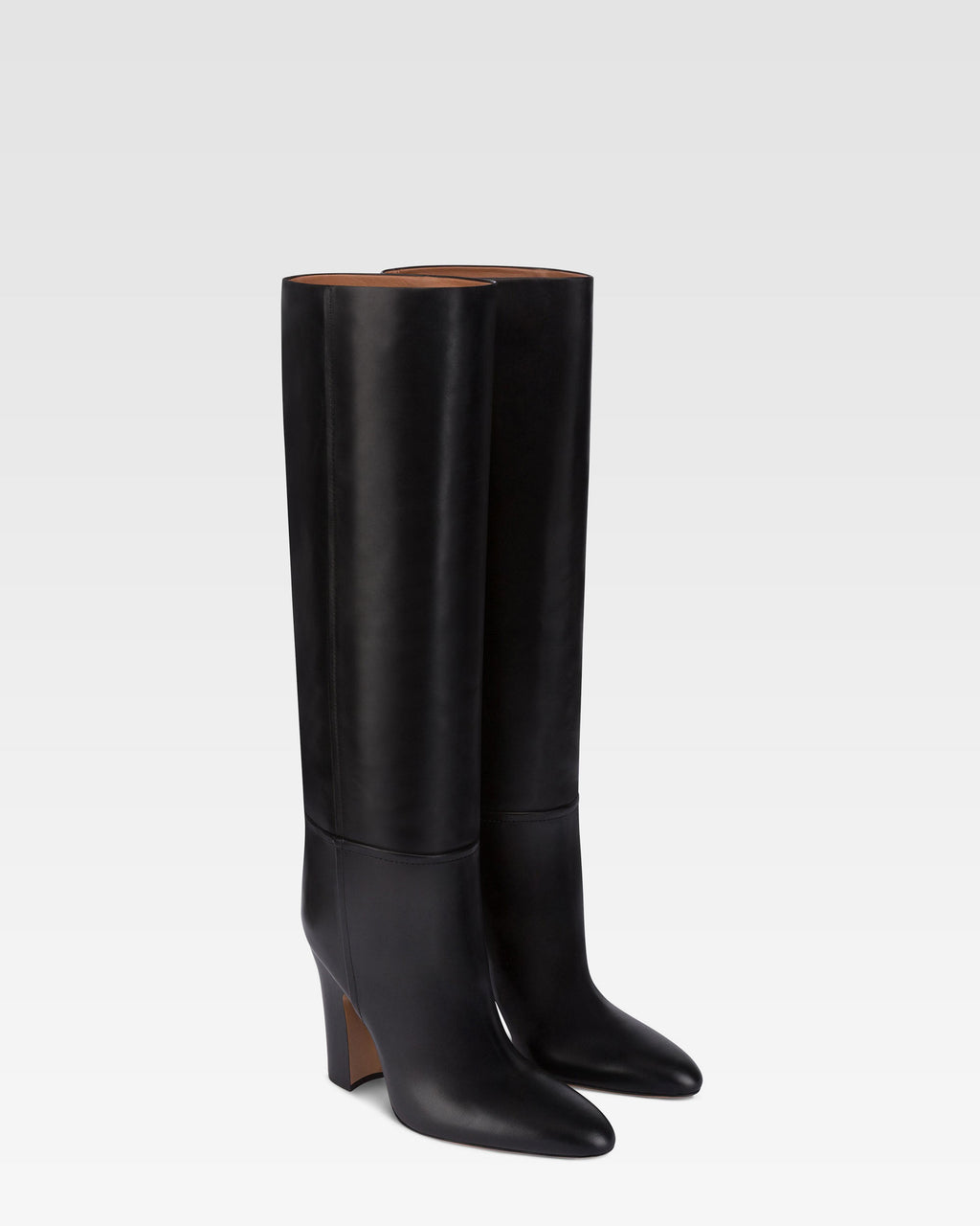 Boots in black calf leather