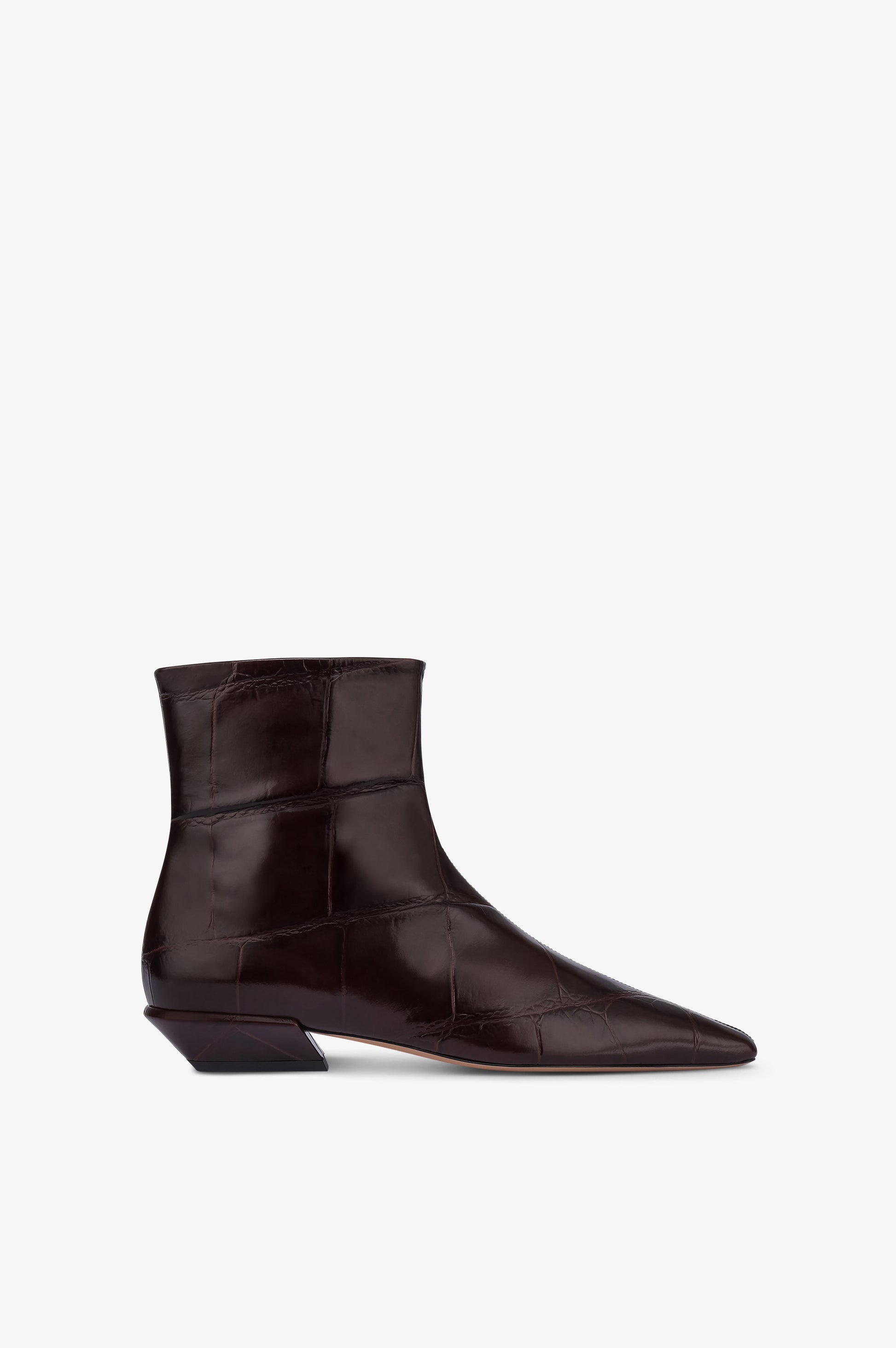 Bottines en cuir croco rouge sombre