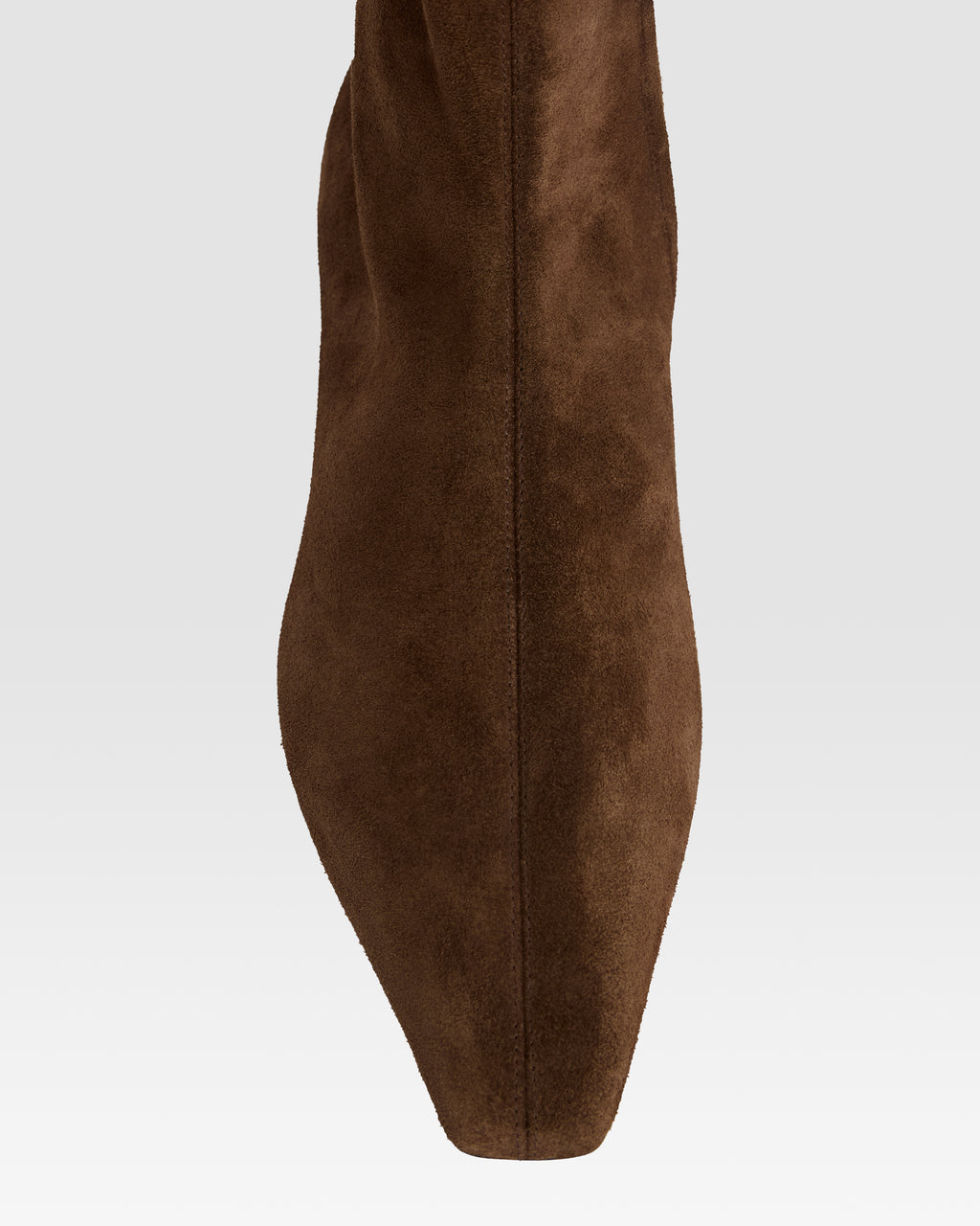 Stiefeletten aus tiefschwarzem Kalbsveloursleder