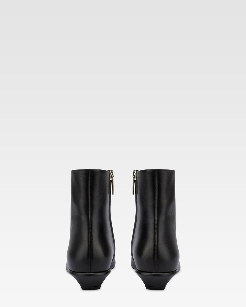 Leather ankle boot