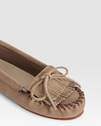 Mocassini in pelle scamosciata grigio pietra