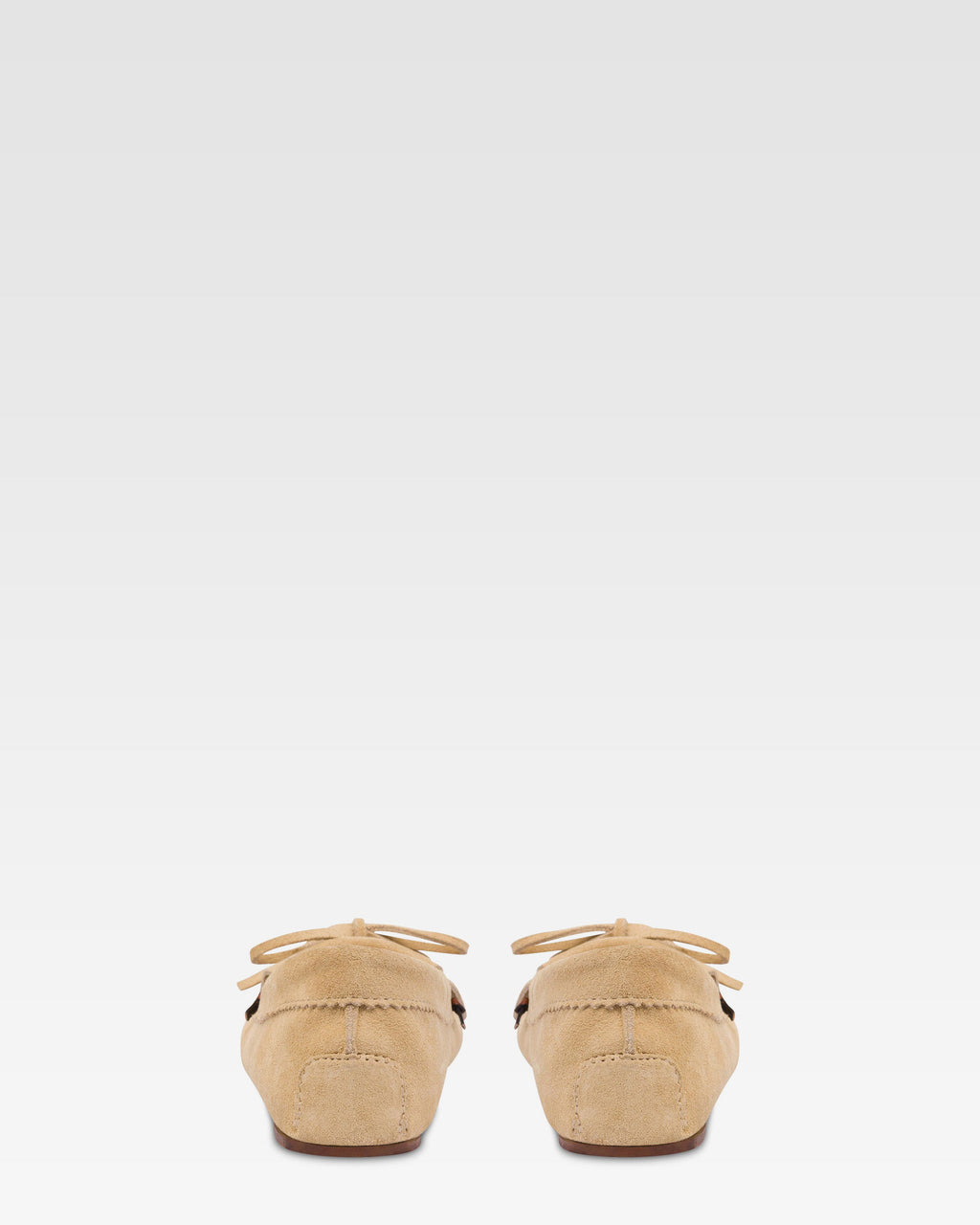Mocasines de piel de ante color crudo