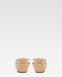 Mocasines de piel de ante color crudo