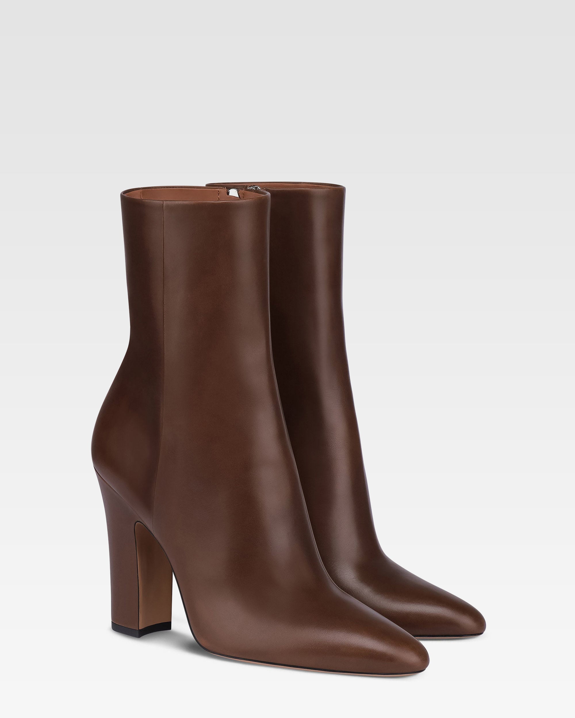 Bottines en cuir de veau noir