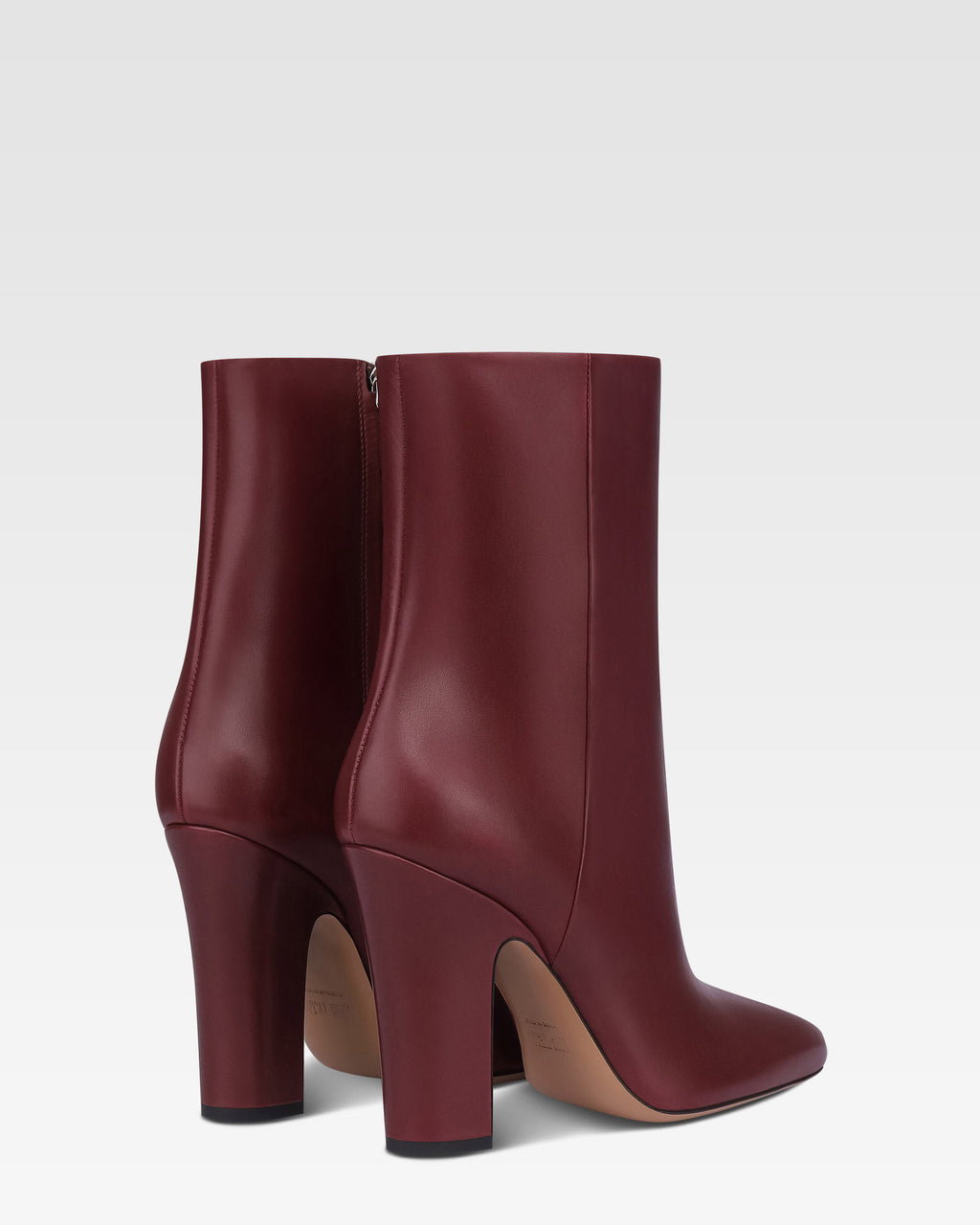 Bottines en cuir de veau rouge sombre
