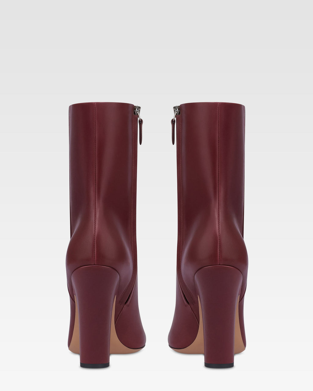Bottines en cuir de veau rouge sombre