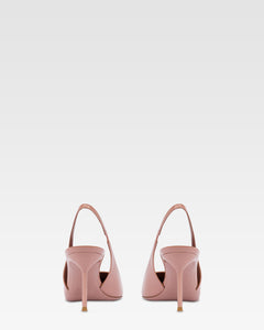 Slingbacks en charol nude oscuro