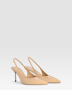 Slingbacks aus honigfarbenem Lackleder