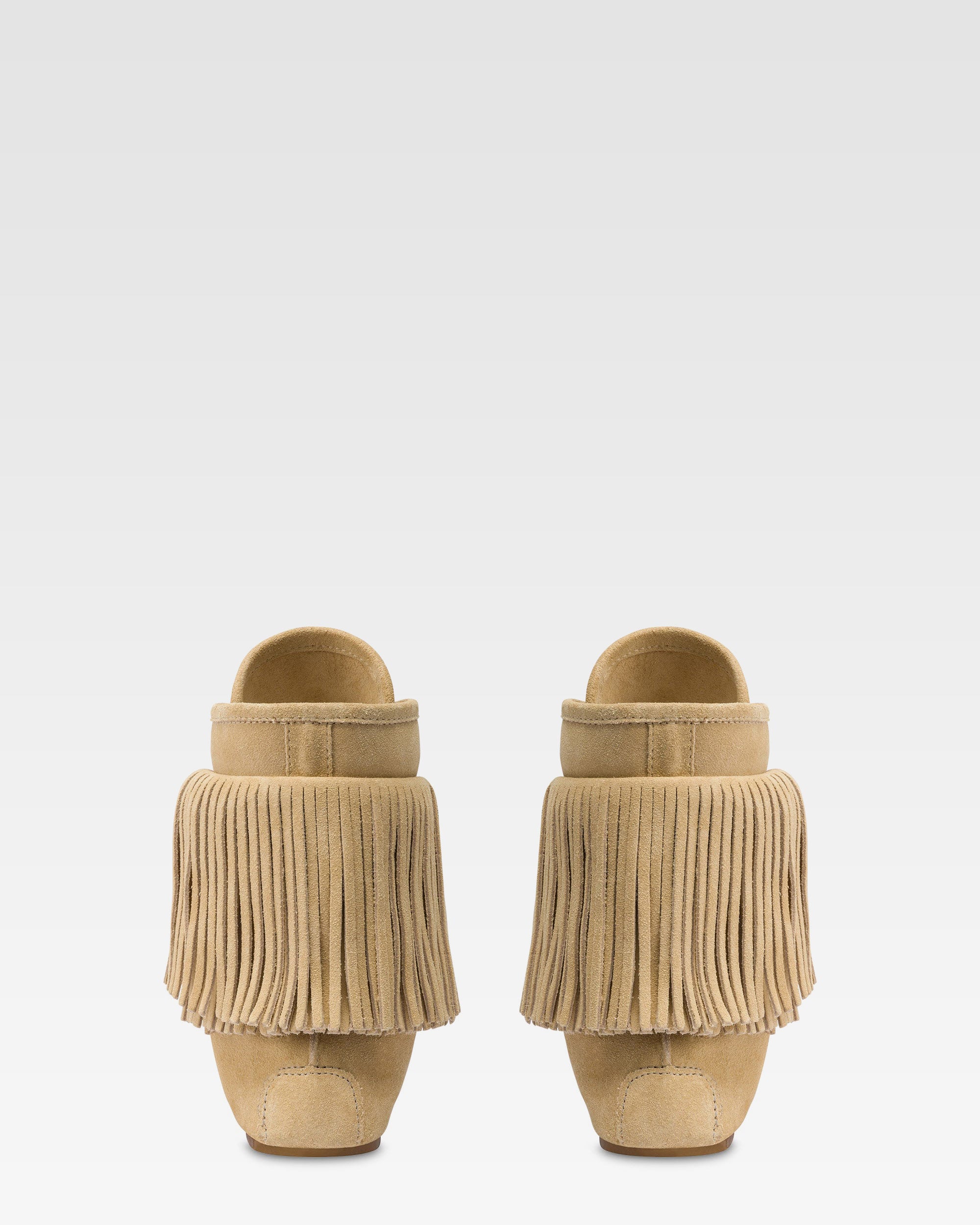 Botas en piel de ante color crudo