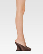 Sabots en saten color ebano