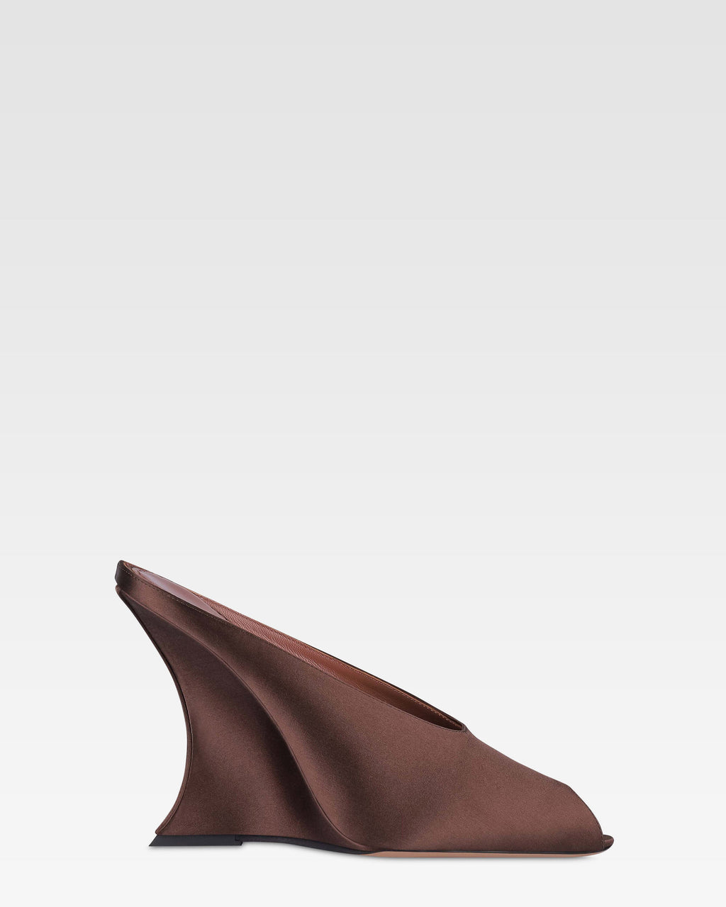 Sabots en saten color ebano