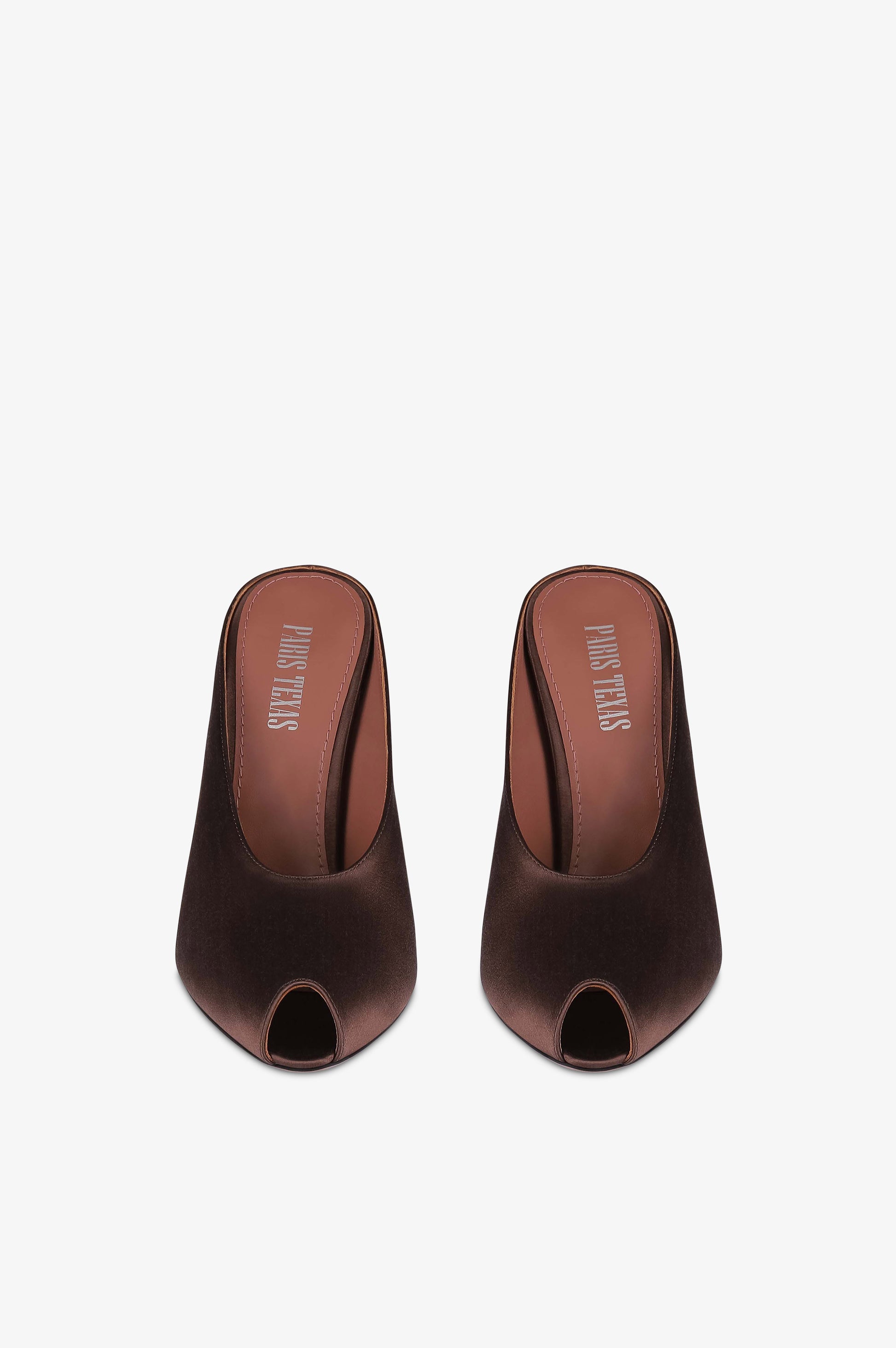 Sabots en satin ebene