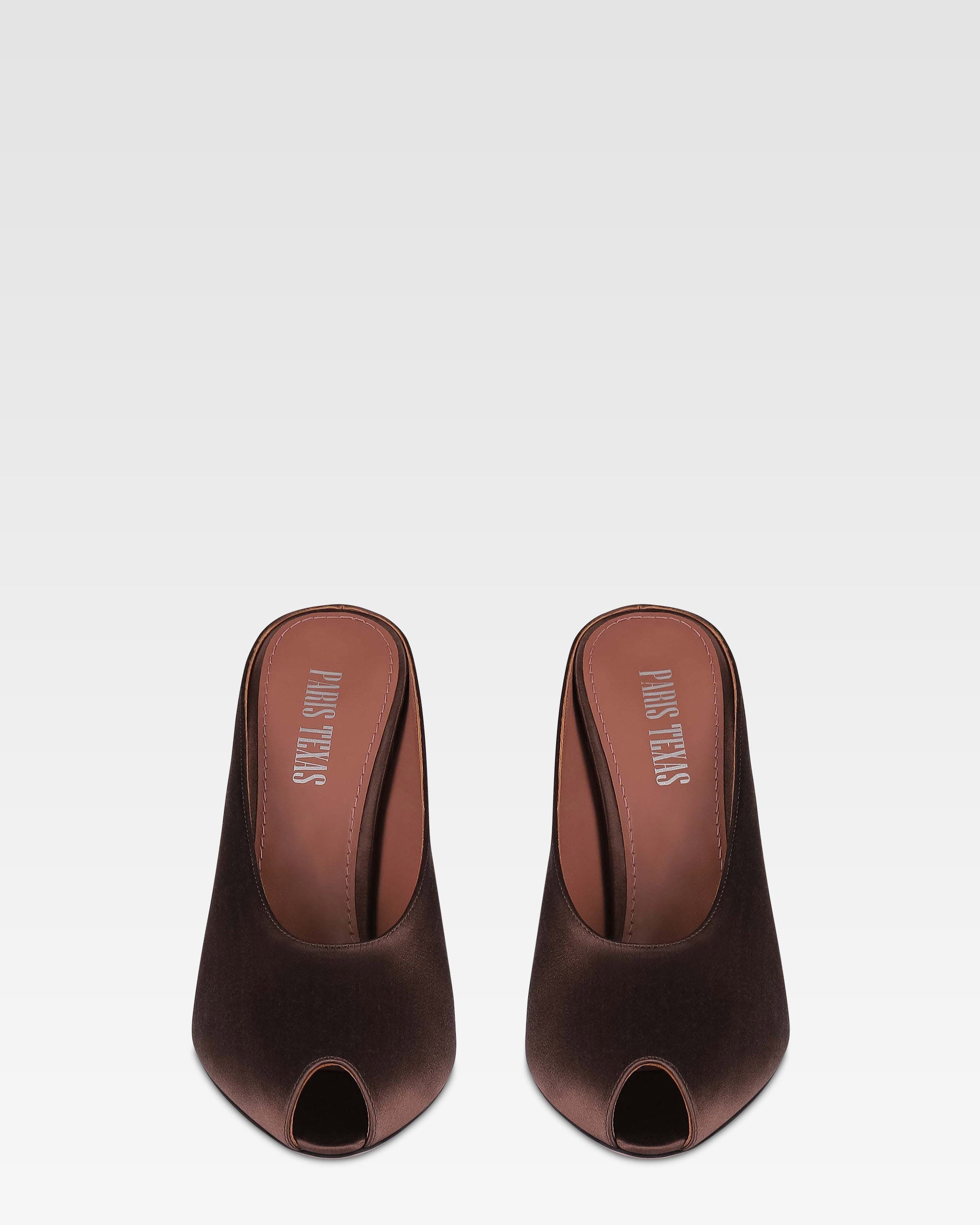 Sabots en saten color ebano