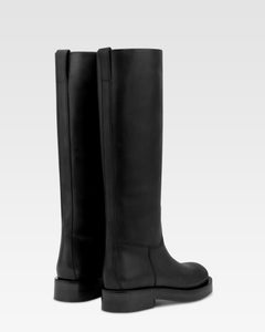 Bottes en cuir de veau noir