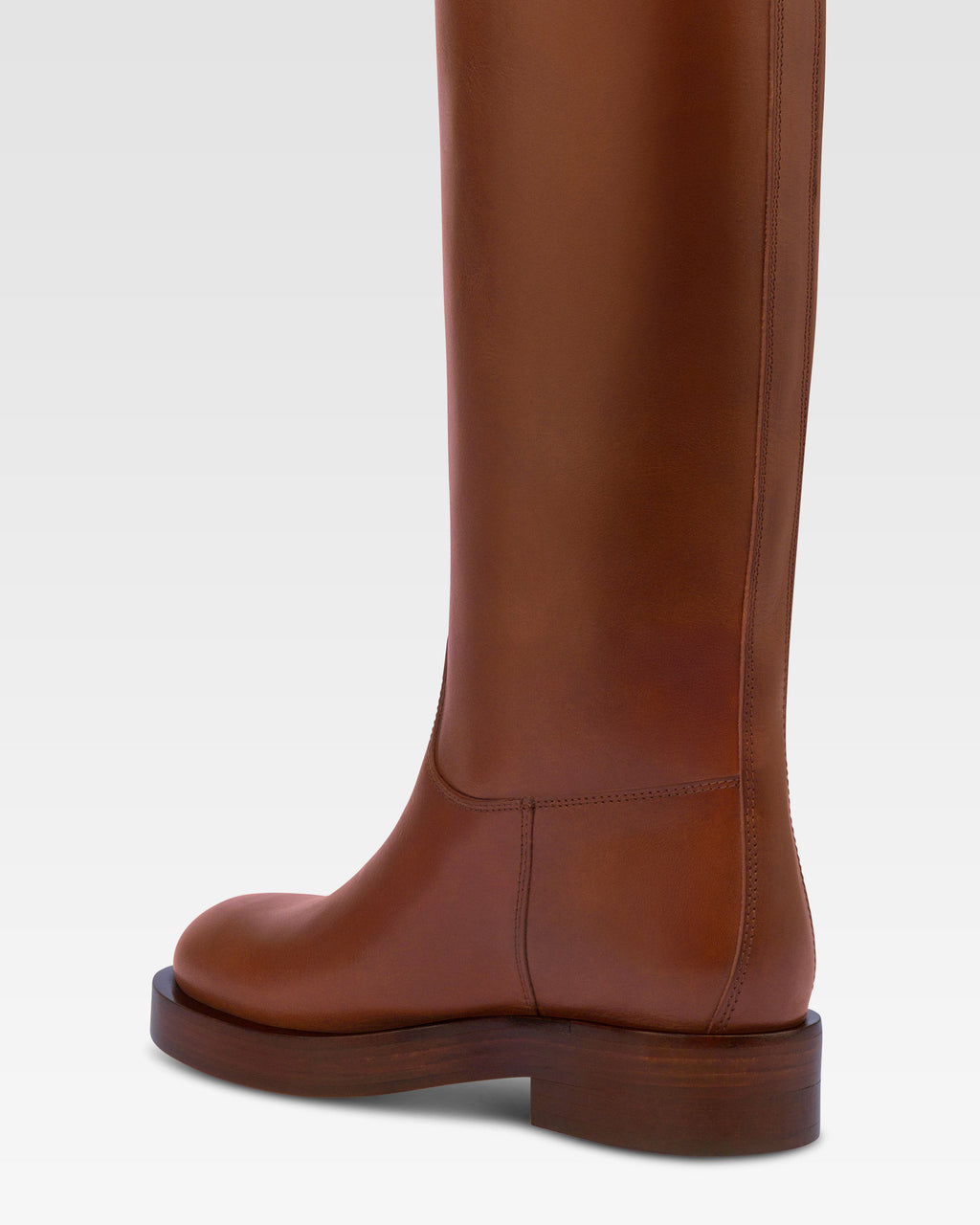 Stiefel aus braunem Kalbsleder