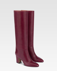 Stiefel aus Kalbsleder in Rouge Noir