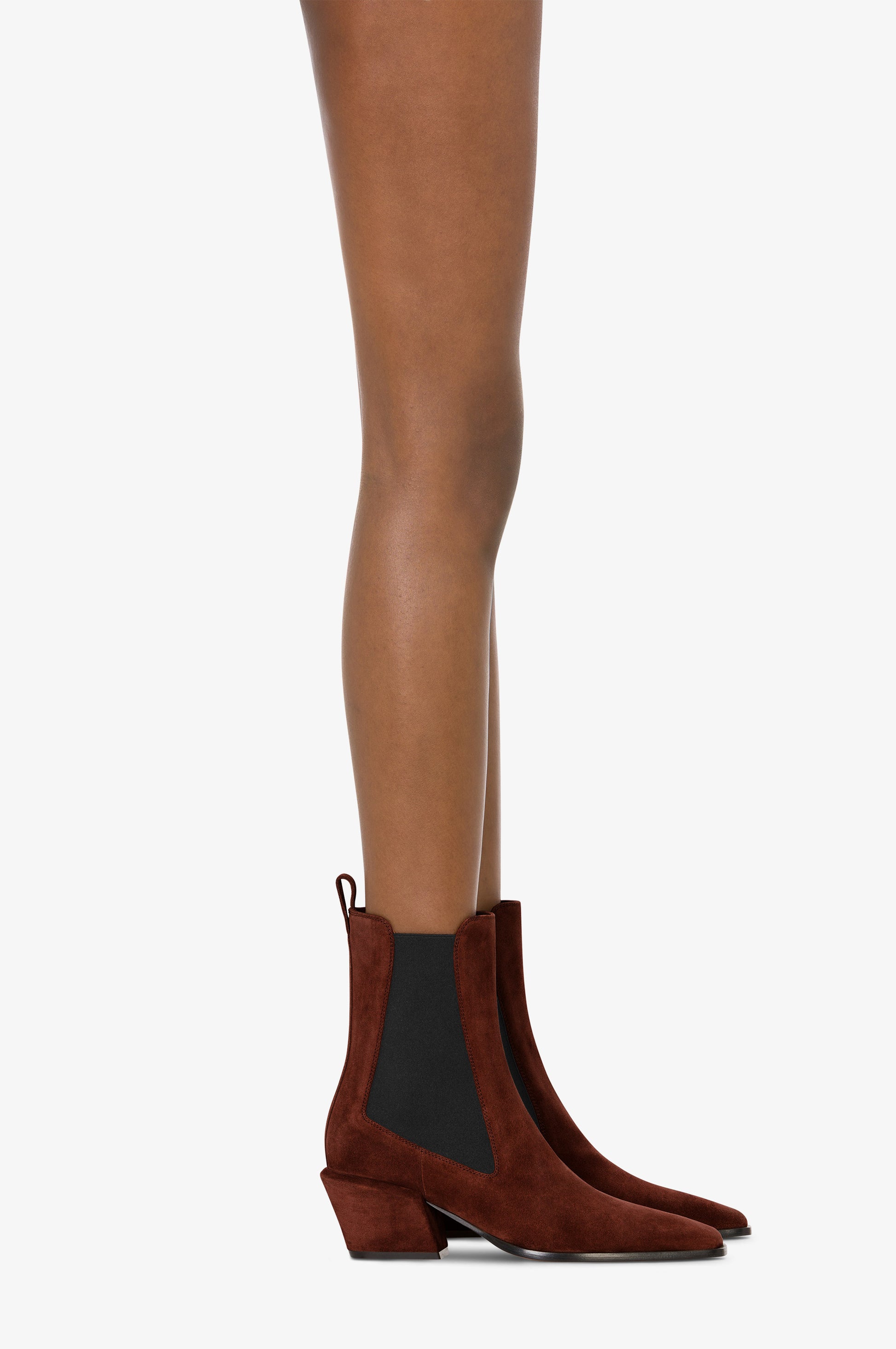 Bottines en cuir suede de veau couleur acajou