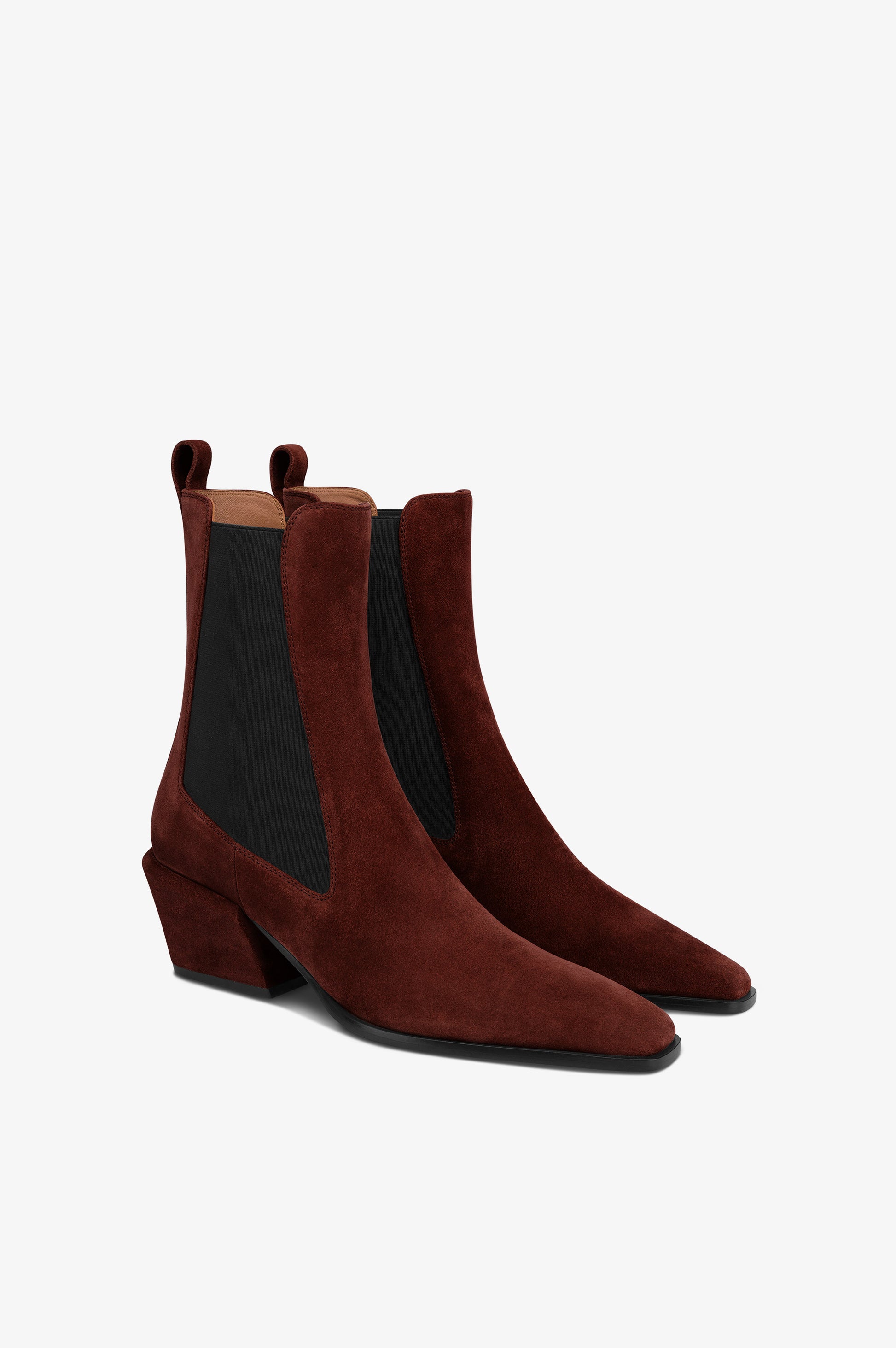 Bottines en cuir suede de veau couleur acajou