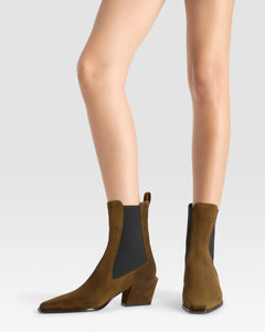 VELOURSLEDER ANKLE BOOT