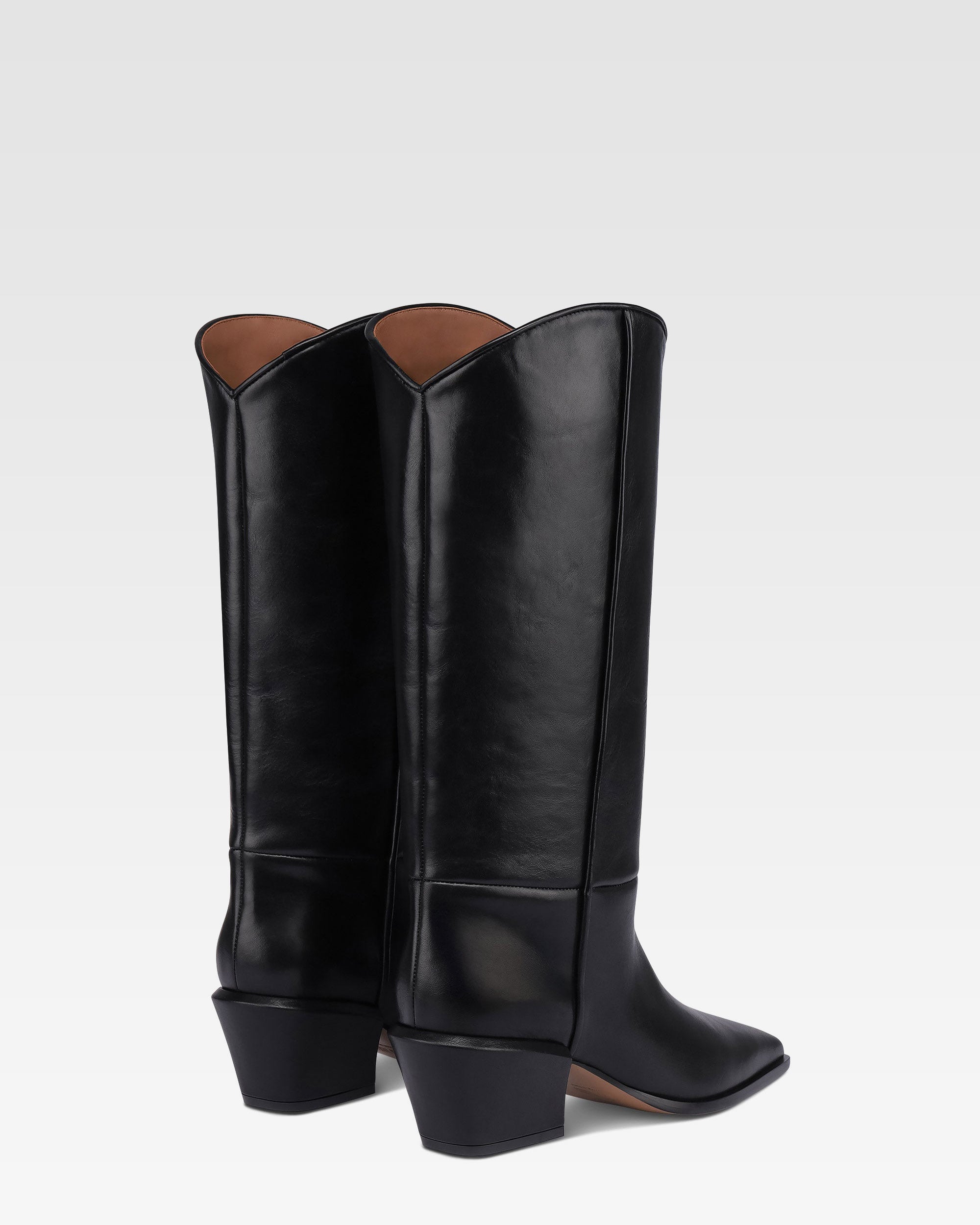 Bottes en cuir de veau noir