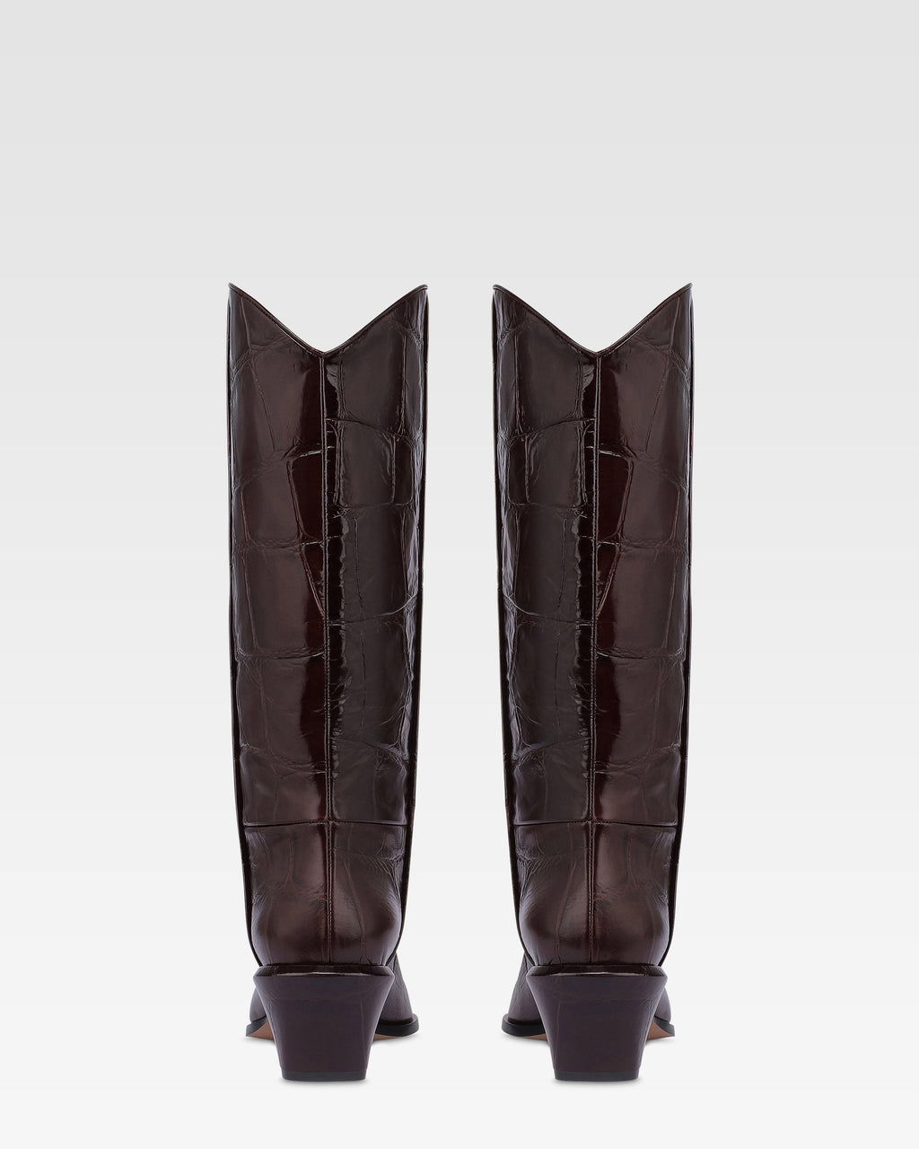 Botas de piel color rouge noir con estampado de cocodrilo