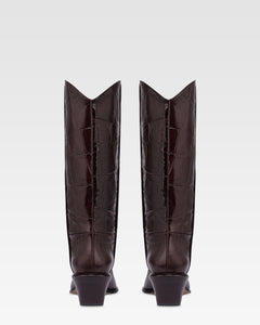 Botas de piel color rouge noir con estampado de cocodrilo