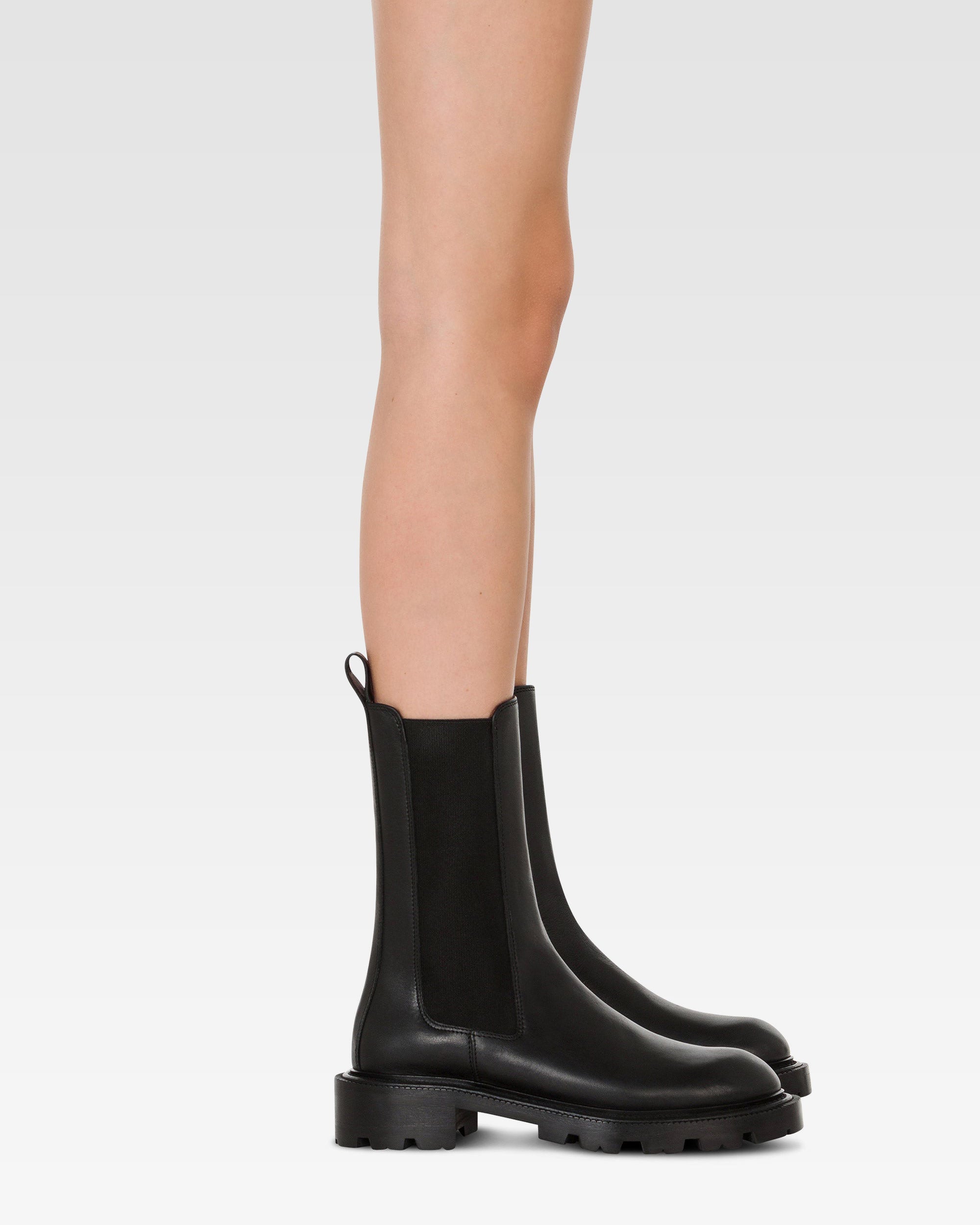 Botines de piel de becerro color negro