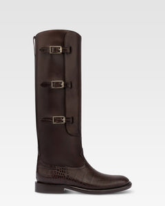 Stiefel aus ebenholzfarbenem Kalbsleder mit Details mit Kroko-Pragung