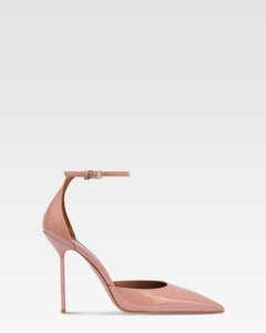 Pumps mit Knochelriemen aus Lackleder in dunklem Phard