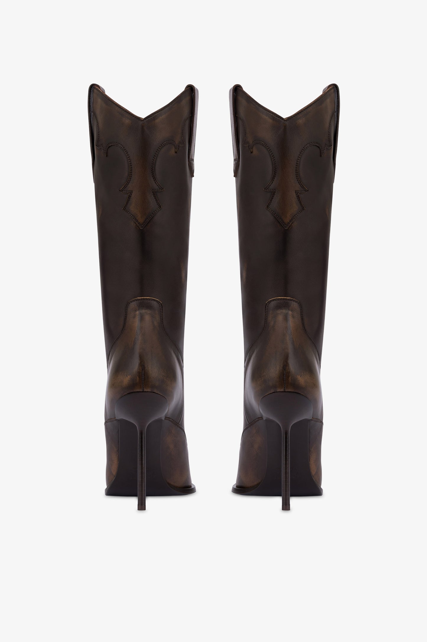 Botas de piel cepillada de color ebano.