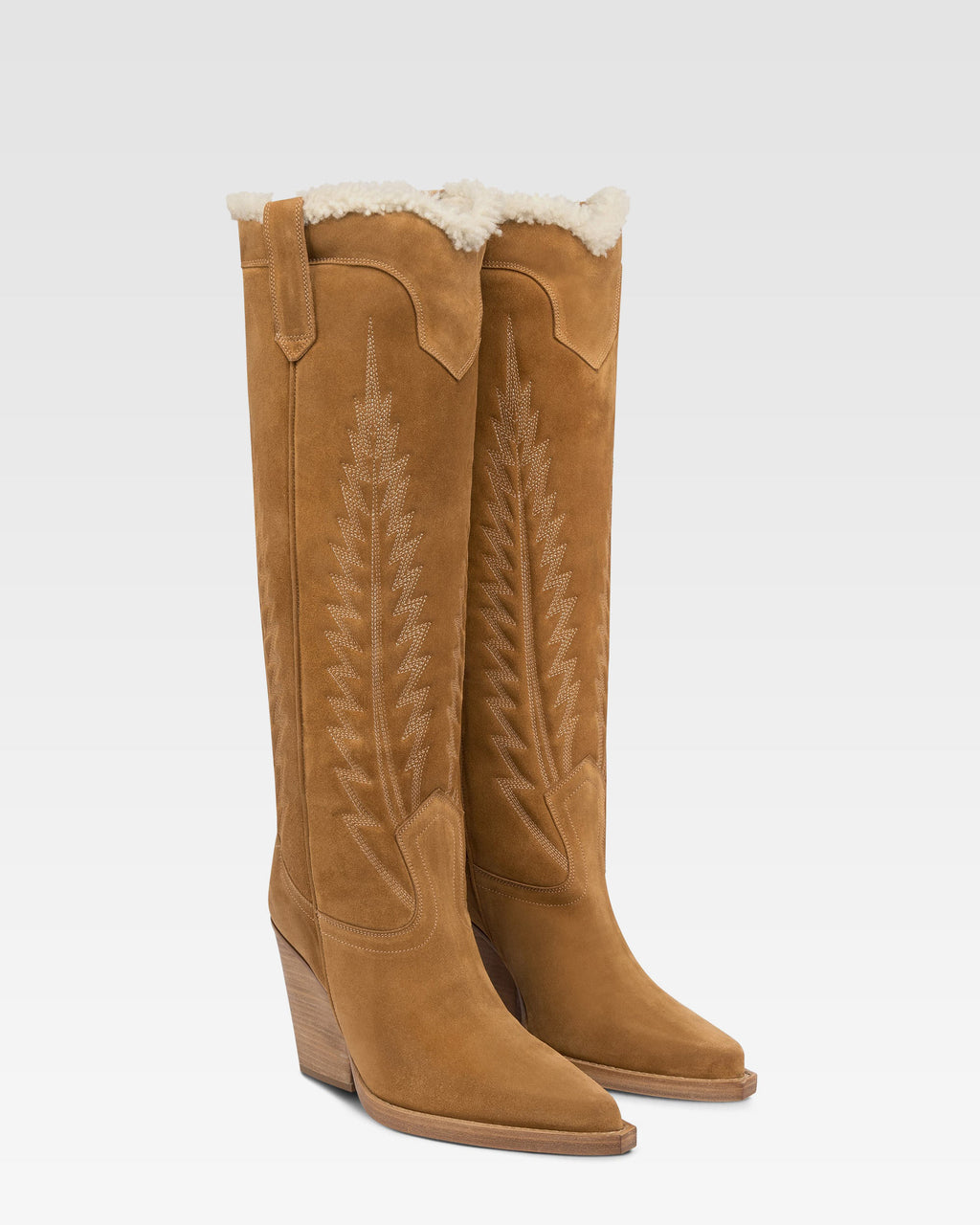 Texanische Stiefel aus beigem Kalbsveloursleder.