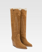 Texanische Stiefel aus beigem Kalbsveloursleder.