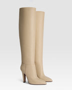 Boots in bone-colored leather