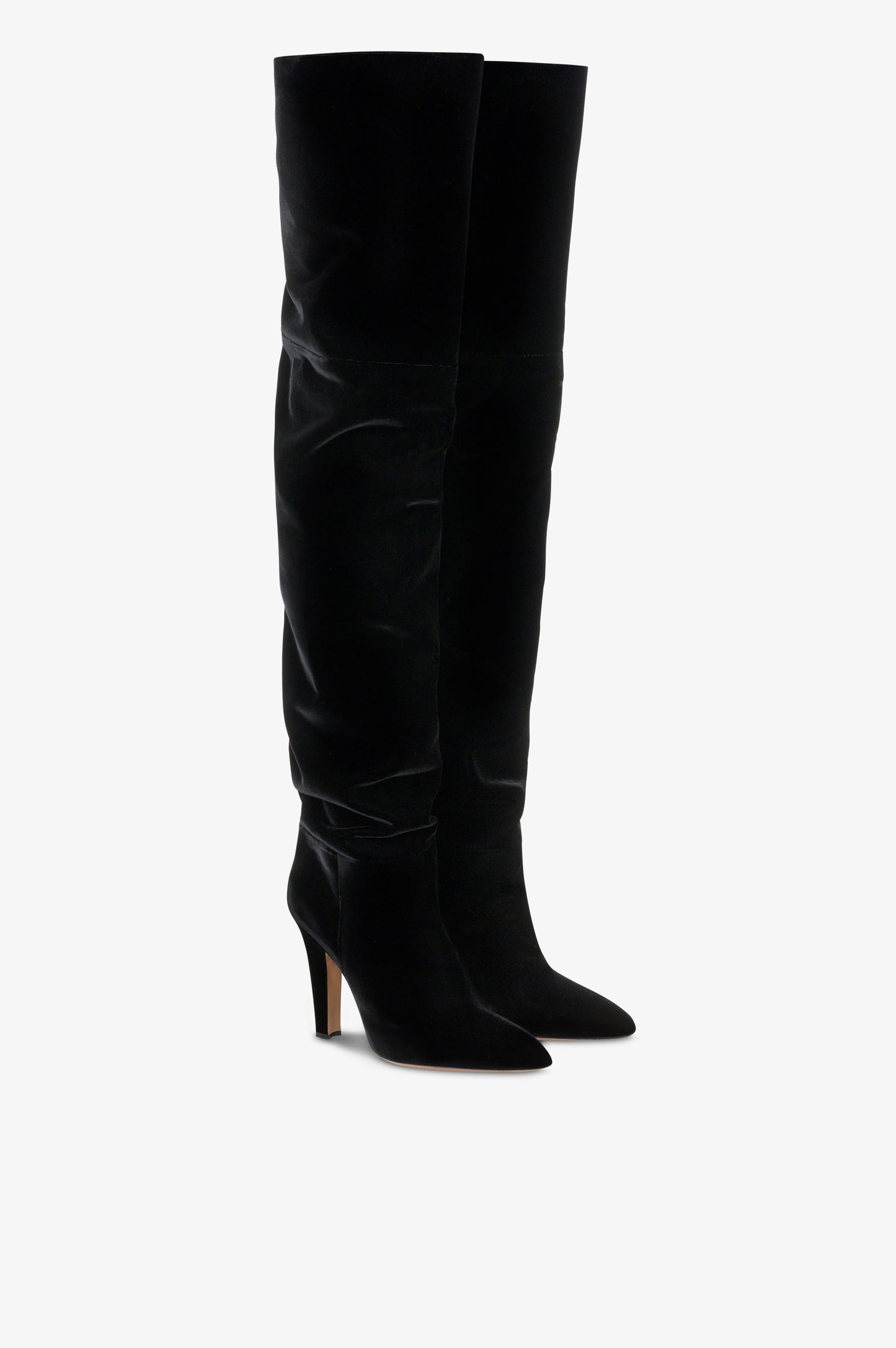 Over-the-knee boots in black velvet.