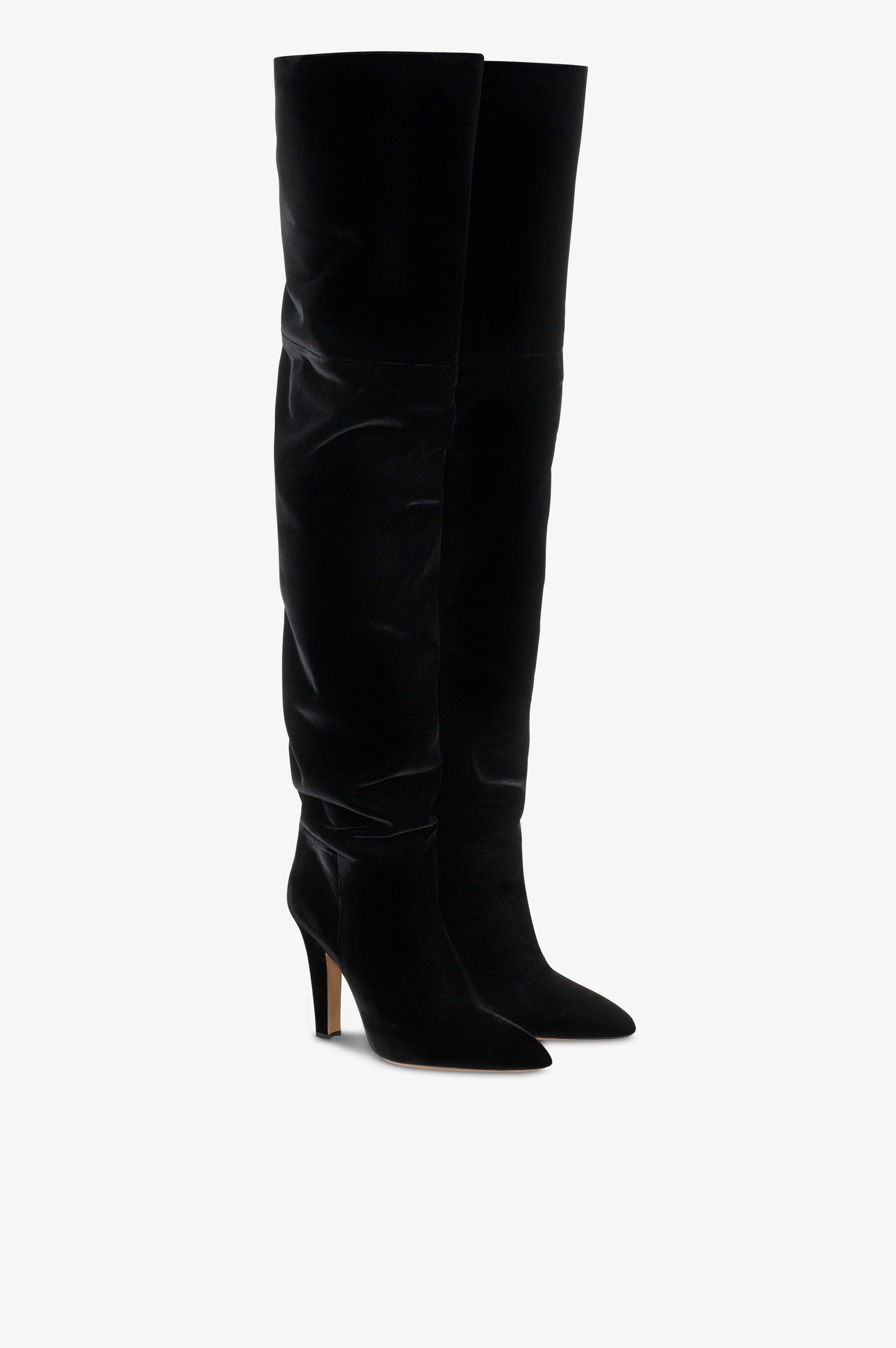 Over-the-knee boots in black velvet.