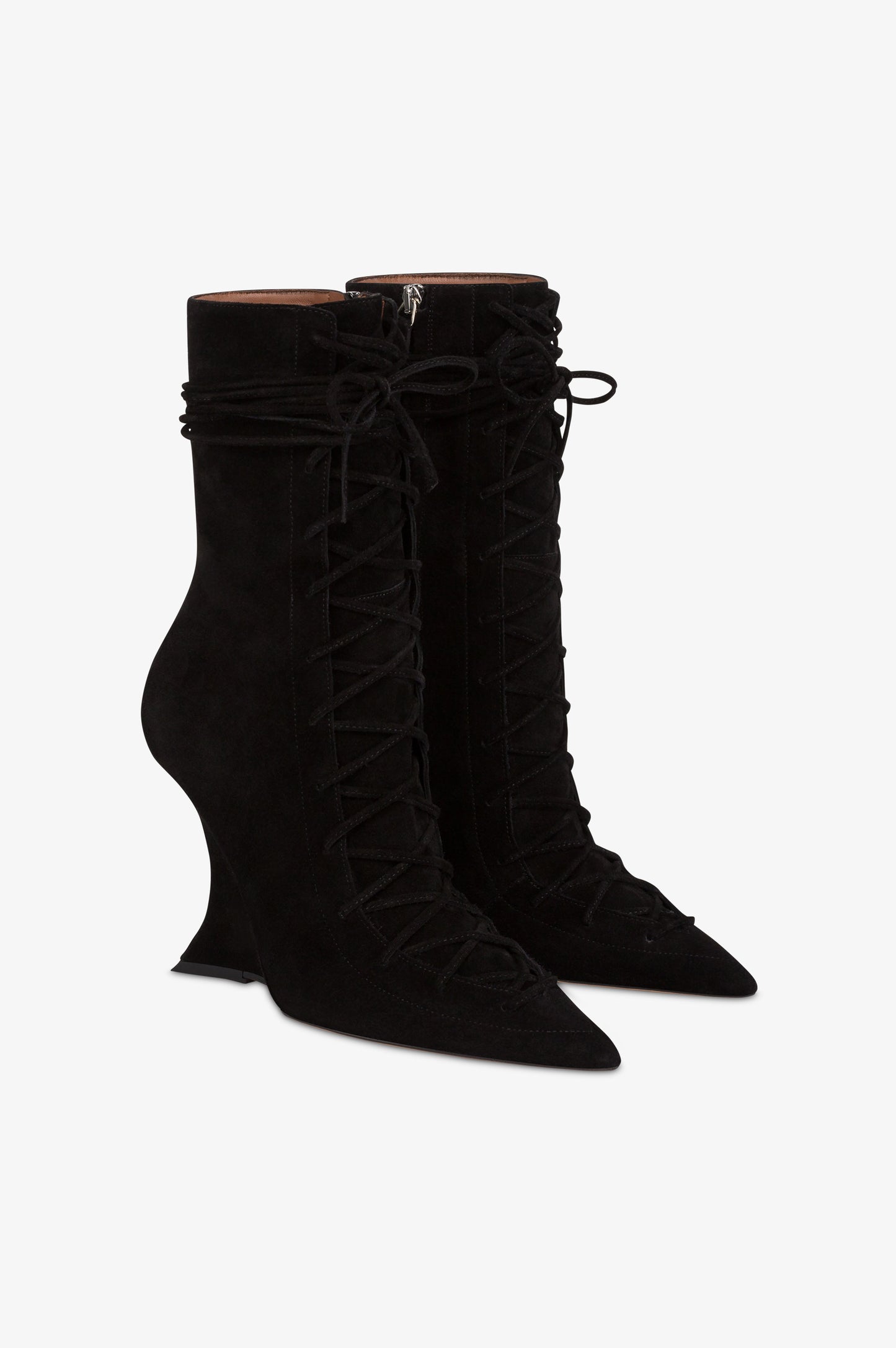 Ankle boots in black calf suede leather.