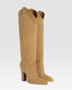 Boots in whisky calf suede leather