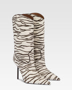 Boots in white and ebony printed cowhide.