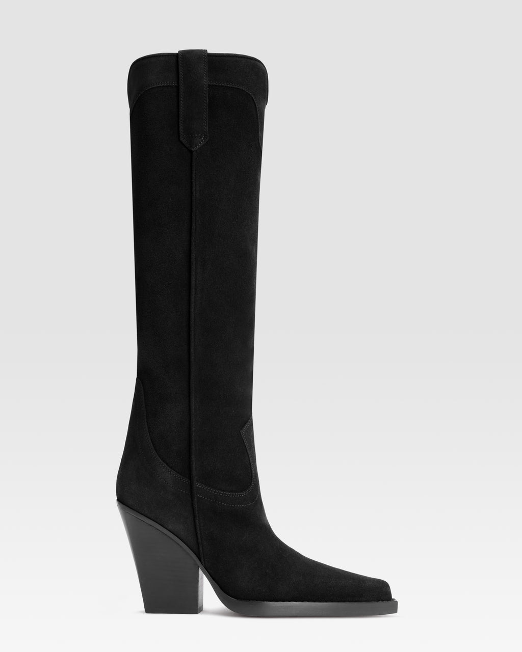 Boots in black velour